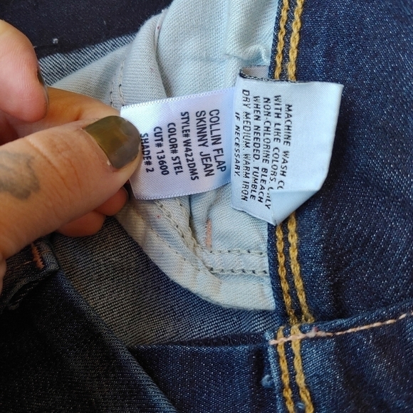 Hudson Colin Flap Back Pocket Skinny Jeans… - Picture 3 of 6